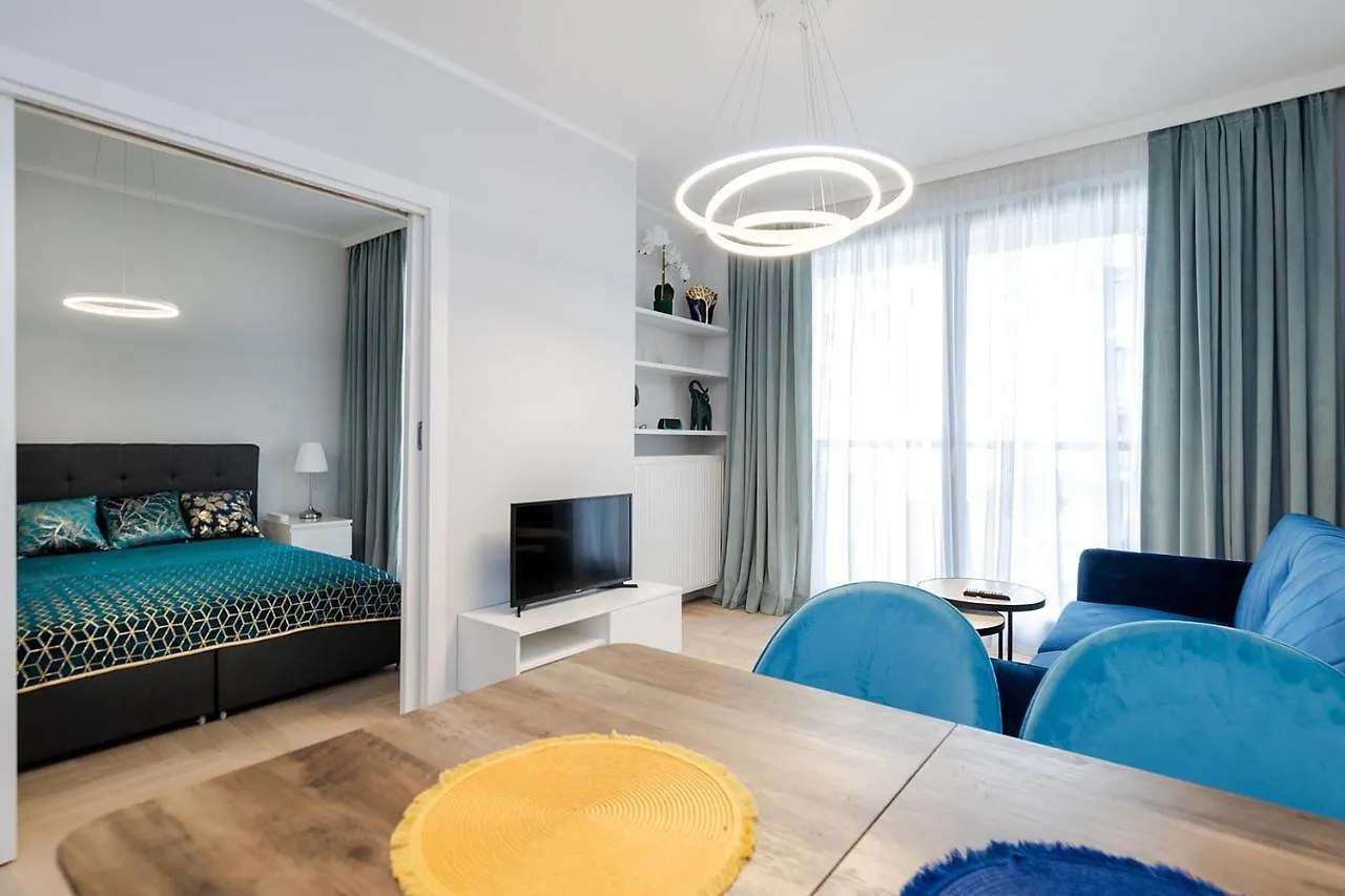 Wola Luxe Apartment Варшава